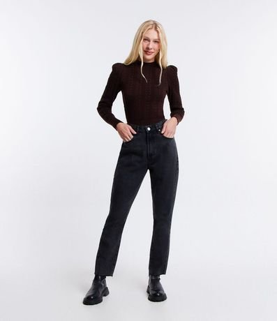 Pantalón Mom Jeans con Bolsillos y Barra Doblada
