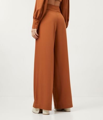 Pantalón Pantalona en Crepé con Friso Delantero 3