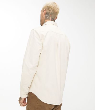 Camisa Comfort en Algodón con Bolsillos Solapa y Abotonado 3