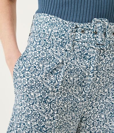 Bermuda en Lino con Cinturón y Estampado Floral 4