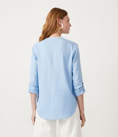 Camisa en Viscolino con Abotonado y Barra Mullet 3