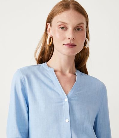Camisa en Viscolino con Abotonado y Barra Mullet 4