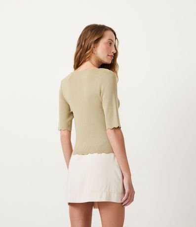 Blusa de Punto con Escote Cuadrado y Volados en la Barra 4