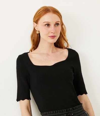 Blusa de Punto con Escote Cuadrado y Volados en la Barra 4