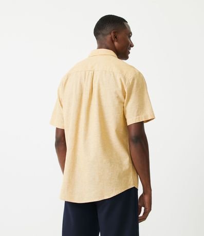 Camisa Comfort Básica en Lino con Bolsillo Delantero 3
