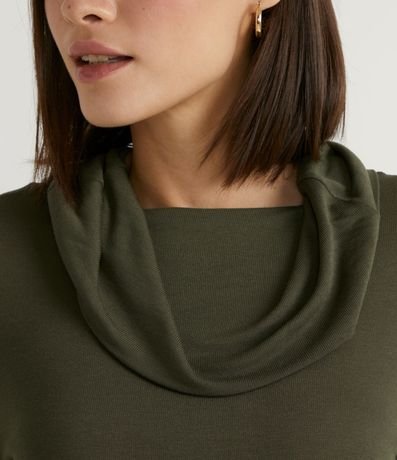 Blusa con Cuello Ancho Manga Larga en Viscosa 3