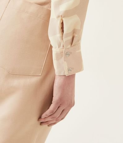 Camisa en Crepé con lazo Frontal y Estampado Geométrica 6