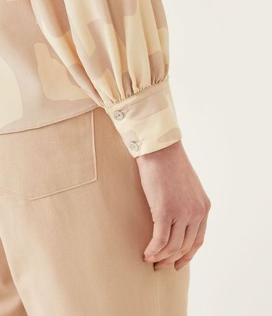 Camisa en Crepé con Manga Abullonada y Estampado Abstracto 5