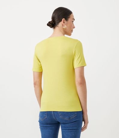 Blusa Básica en Viscosa con Escote V 3