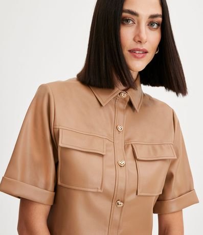 Camisa en Material Sintético con Botones de Corazón 3