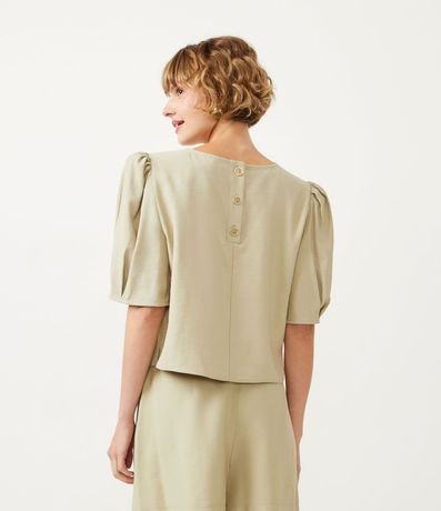 Blusa en Viscosa con Manga Abullonada y Abotonado en la Espalda 3