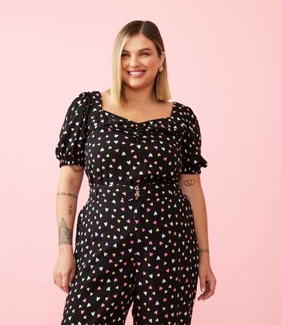 Blusa Cropped en Viscosa con Manga Abullonada y Estampado de Corazones Curve & Plus Size