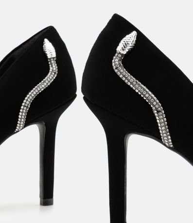 Zapato Scarpin con Recorte Interno y Detalle de Serpiente 2