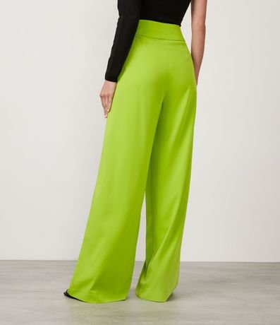 Pantalón Pantalona en Crepé con Friso Delantero 3