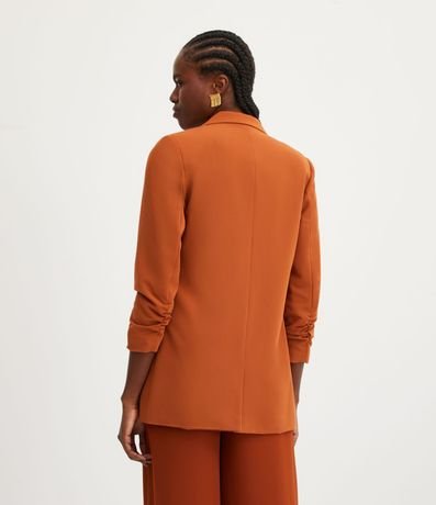 Blazer Alargado Sastrería en Crepe con Pliegas en los Puños 3