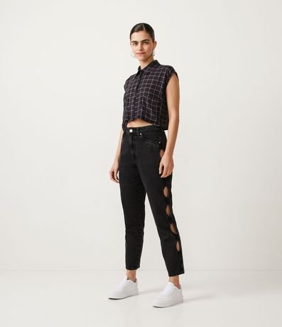 Blusa Cropped en Viscosa con Estampado de Cuadros 2