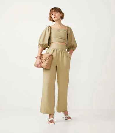 Blusa Cropped en Tricolina con Manga Abullonada y Lastex en la Espalda 2