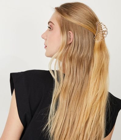 Pinza de Pelo en Metal con Formato de Concha 4