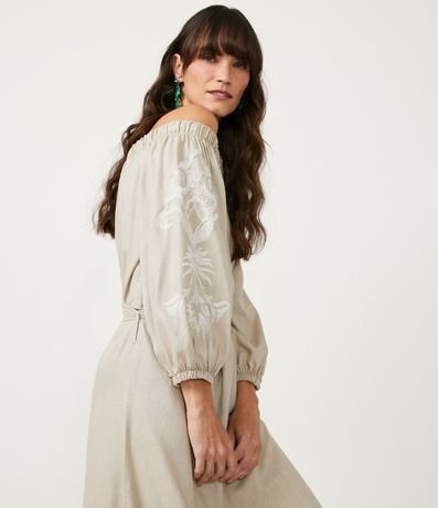 Vestido Midi en Viscolino Lazo en la Cintura y Detalles Bordados 4