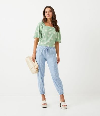 Blusa Bata en Viscolino con Manga Flare y Estampado de lunares 2