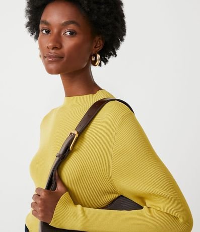 Blusa Básica en Tejido de Punto Acanalada con Cuello Alto 4