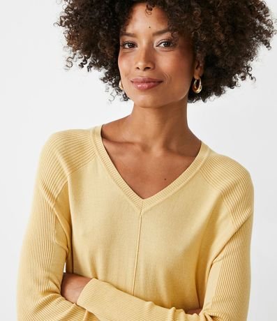 Blusa de Punto con Escote V Texturizada con Barra Mullet 4