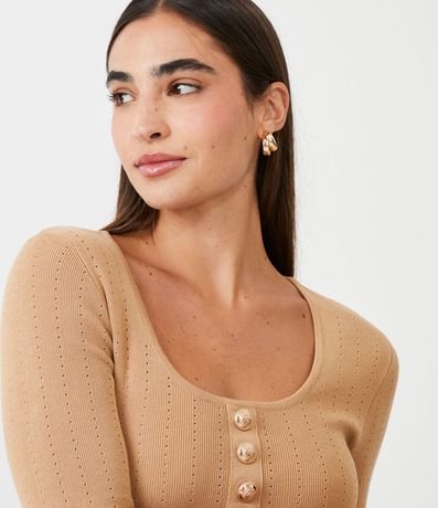Blusa de Punto con Botones Diferenciados 4