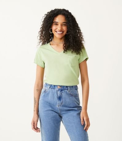 Blusa Básica en Algodón con Pequeño Bolsillo Frontal