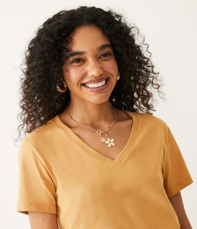Blusa Básica en Algodón con Escote V y Manga Corta 4