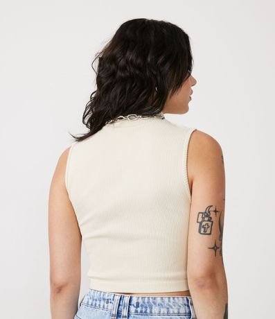 Blusa Musculosa en Poliamida Acanalada con Cuello Alto 3