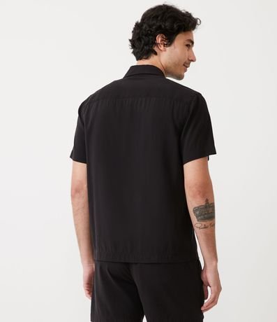 Camisa Slim en Viscosa con Botones y Manga Corta 4