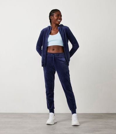 Campera Básica en Plush con Bolsillo Incorporado 2