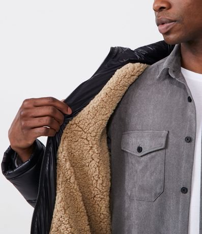 Campera Puffer en Poliamida con Gajos y Forro de Sherpa 3