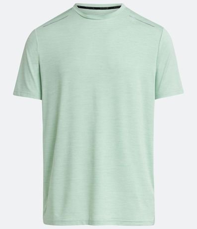 Remera Deportiva con Tecnologia Dry y Detalles Reflectantes 9