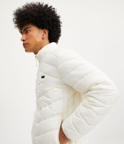 Campera Ultraligera en Poliamida con Textura Enviesada 4