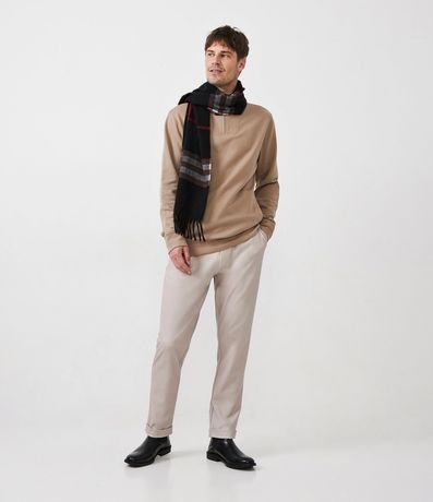 Pantalón Slim en Soft Touch con Textura y Barra Plegada 1