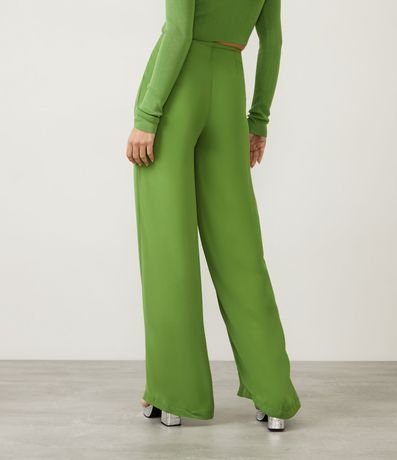 Pantalón Pantalona en Crepé con Pliegas 2