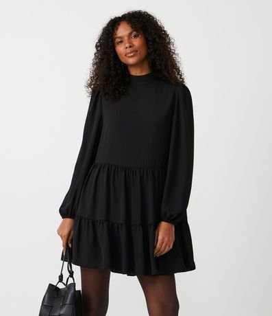 Vestido Corto en Chiffon con Botón en la Espalda