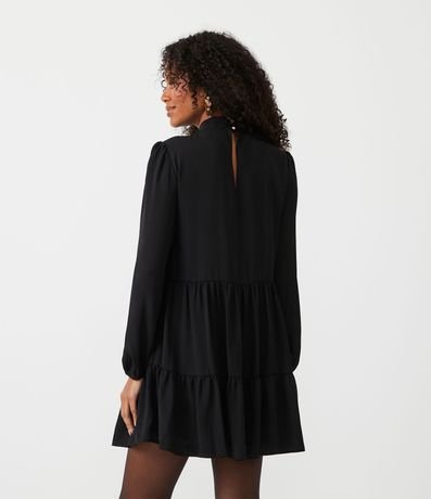 Vestido Corto en Chiffon con Botón en la Espalda 3