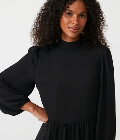 Vestido Corto en Chiffon con Botón en la Espalda 4