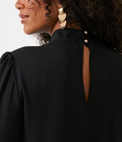 Vestido Corto en Chiffon con Botón en la Espalda 5