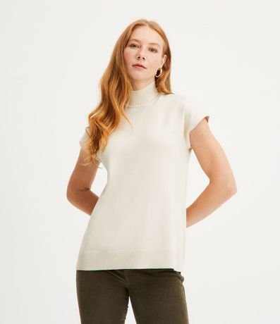 Blusa en Punto con Cuello Alto 2