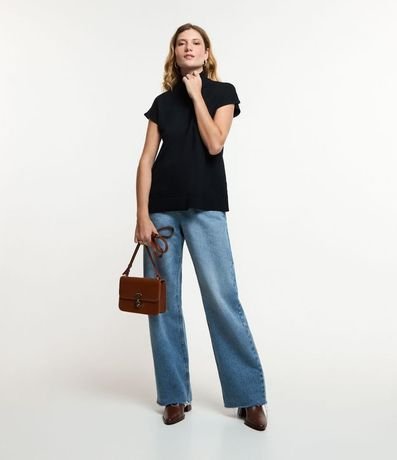 Blusa en Punto con Cuello Alto 2