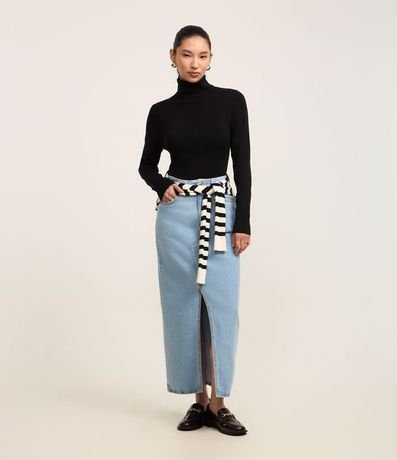 Suéter en Punto con Cuello Alto Estructurado 2