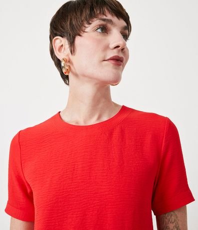 Blusa con Aberturas y Detalles de Pespuntes 5
