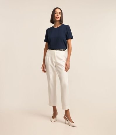 Blusa con Aberturas y Detalles de Pespuntes 2