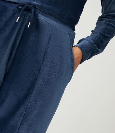 Pijama Largo en Plush con Textura Acanalada y Bordado Lettering 4