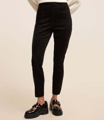 Pantalón Legging en Material Sintético con Recortes Verticales 5