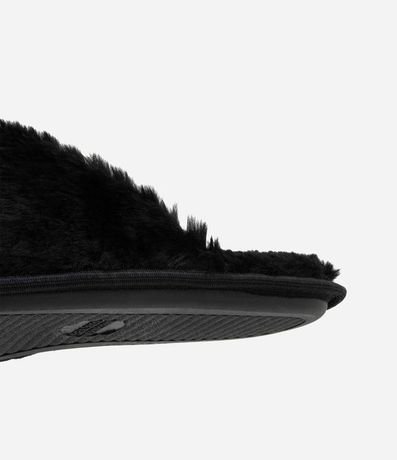 Pantufla Cerrada con Pelinhos en Escamas 4