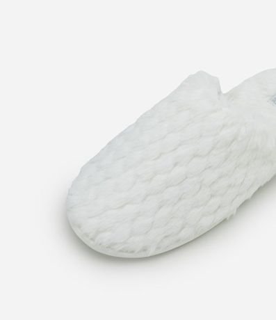 Pantufla Cerrada con Pelinhos en Escamas 4